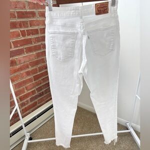 Levi's Women's High Rise Skinny Ankle Jeans -white